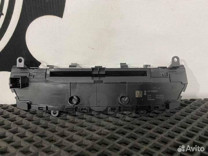 Блок управления мультимедия Mercedes-Benz