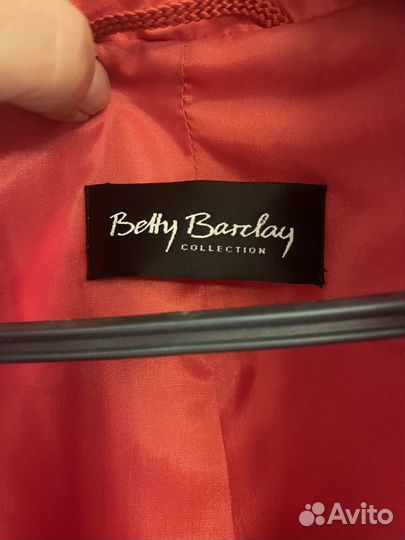 Плащ Betty Barclay 50-52 шелк