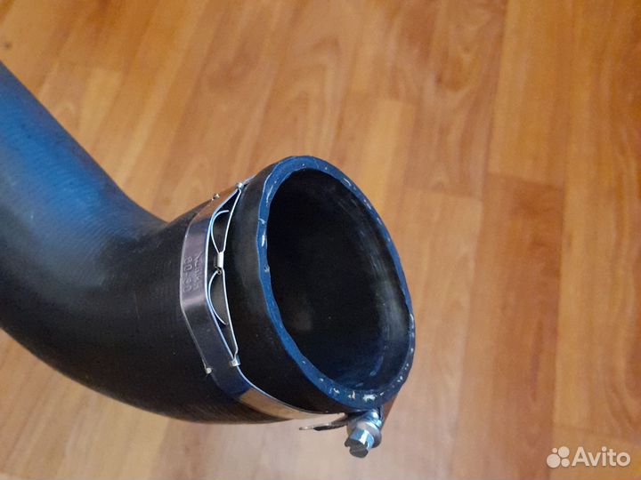 Патрубок интеркулера мерседес W204 CDI