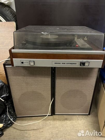 Проигрыватель винила СССР, Вега 106 стерео
