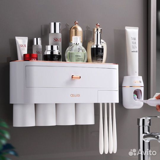 Органайзер для зубных щеток со стаканами и полкой