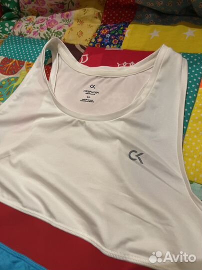 Спортивный женский топ calvin klein