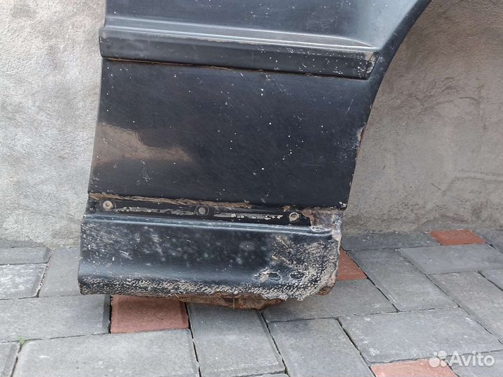 Крыло переднее правое bmw e34