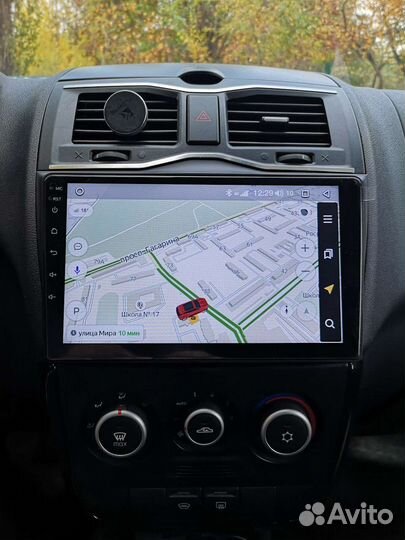 Рамка для магнитолы granta cross 2018-2019