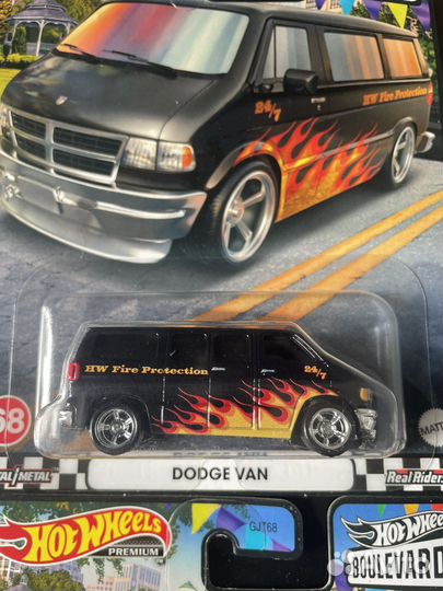 Hot wheels premium boulevard 66-70