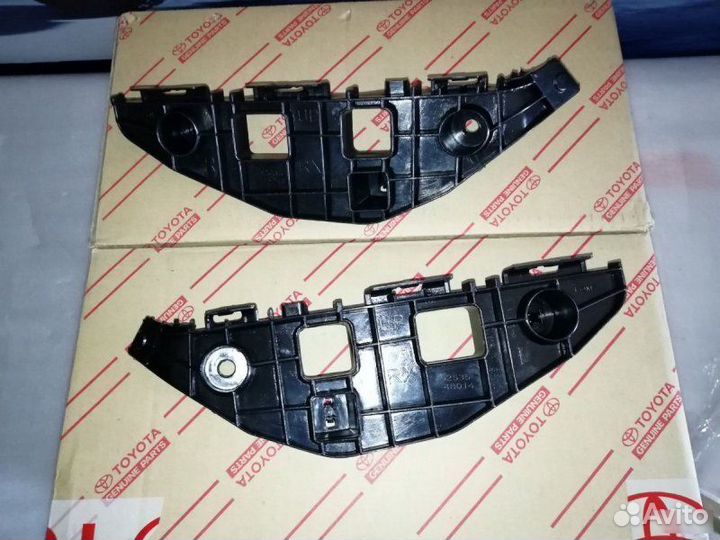 Кронштейн бампера Lexus Rx 3