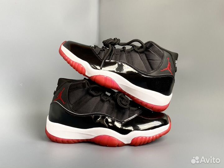 Nike Air Jordan 11 Bred (44 размер)