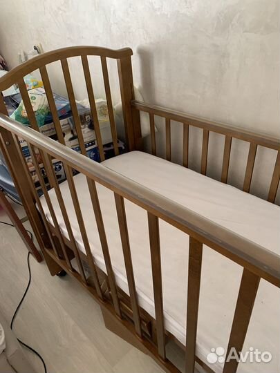 Детская кроватка