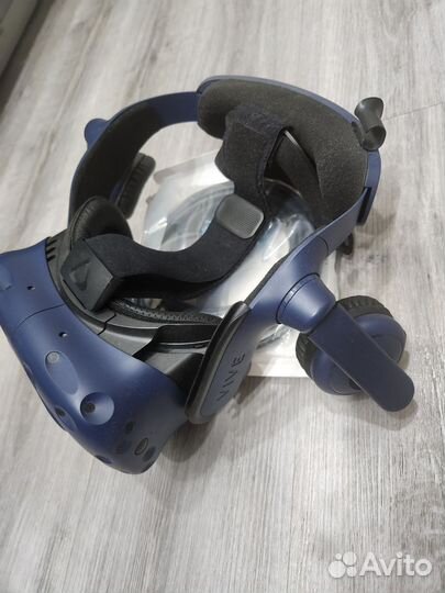 Vr шлем htc vive pro + новый кабель