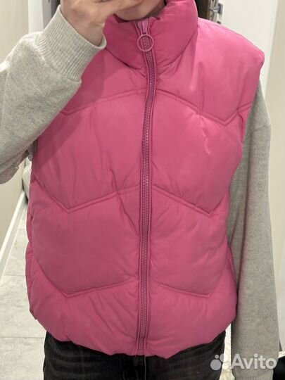 Розовая жилетка befree