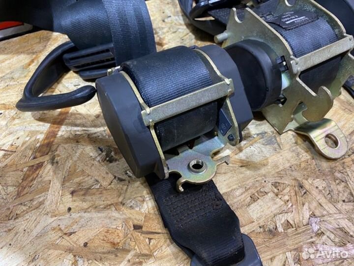 Ремень безопасности задний Peugeot 307 SW 2004