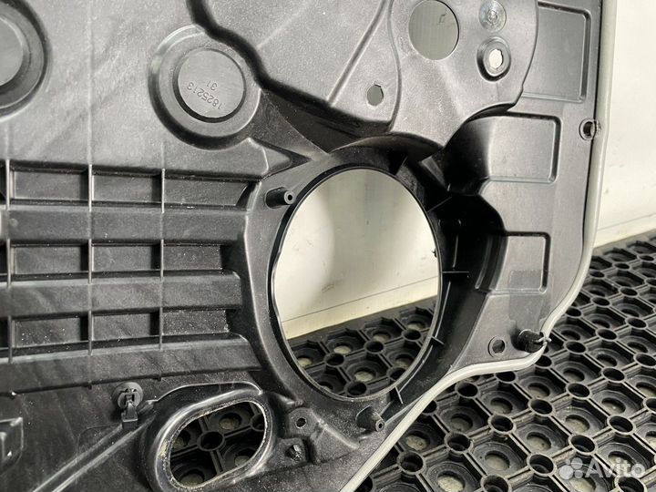 2521836 Монтажная панель двери левой