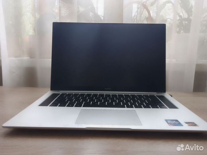 Honor magicbook 16