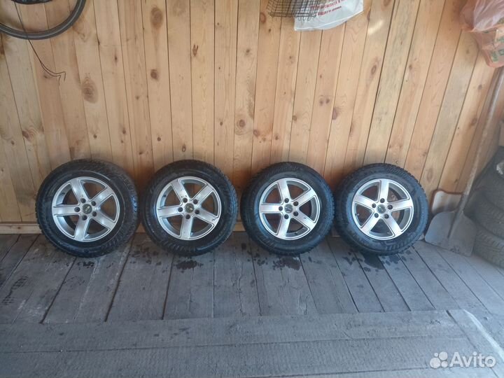 Продам зимние колеса
