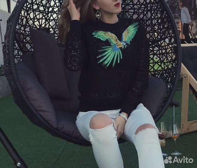 Ажурная кофта Pinko с птицей из паеток