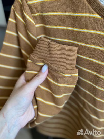 Укороченный свитшот