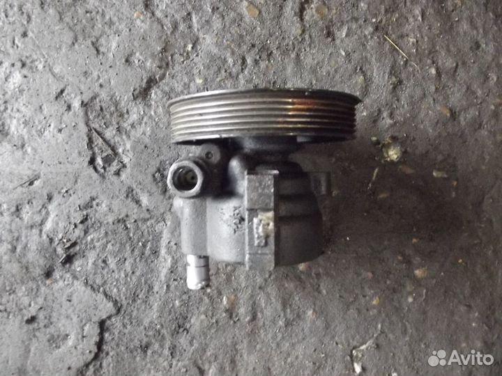 Насос гидроусилителя Рено Мега 1.4