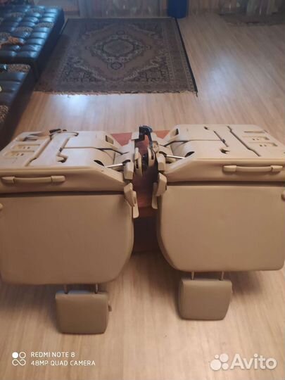 Третий ряд сидений Toyota Land Cruiser 100