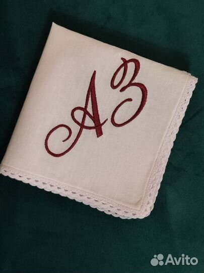 Носовые платки ручной работы с вышивкой