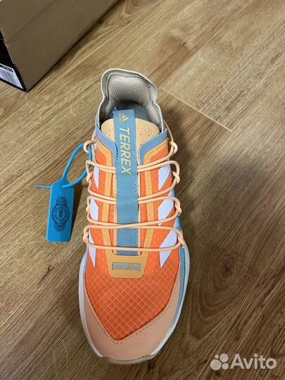 Кроссовки женские Adidas Terrex Voyager 21