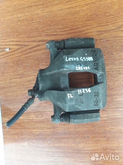 Суппорт передний левый Lexus GS300 S190