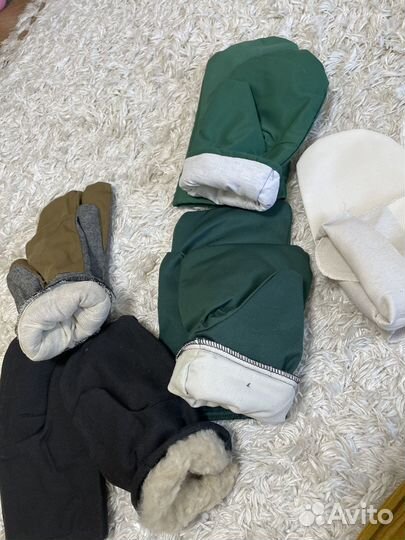 Перчатки разные