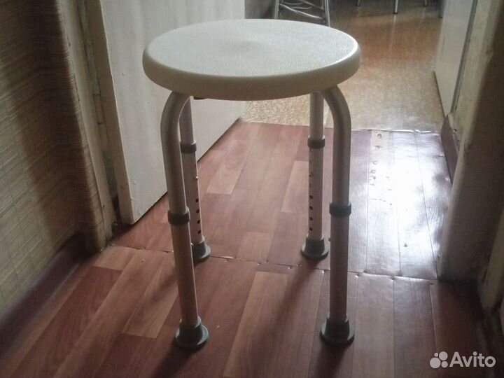 Стул для купания пожилых