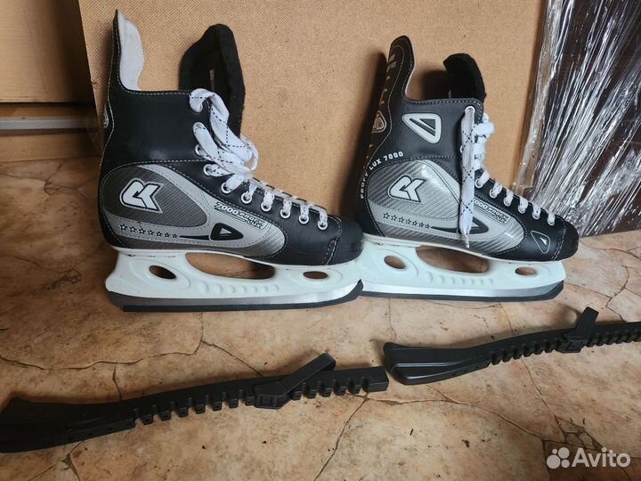 Коньки хоккейные 43 размер Profy Lux