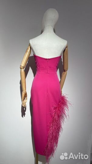 Платье ln family s фуксия с перьями