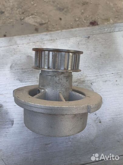 Помпа на опель кадет 1.3