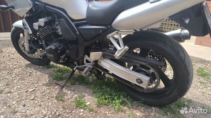 Yamaha fzs600 fazer