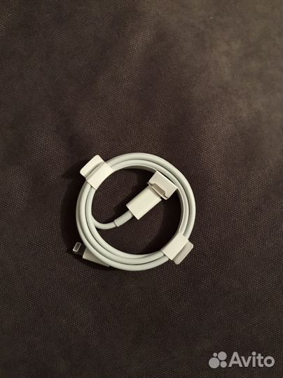 Зарядка на iPhone