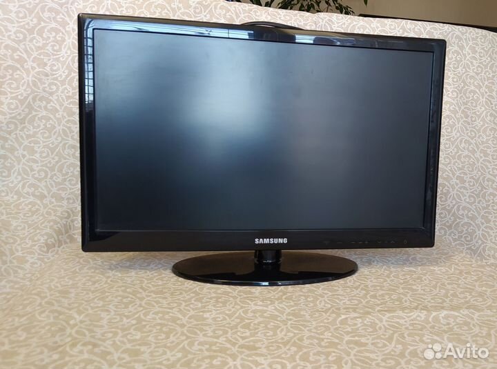 Телевизор модель- UE19D4003BW