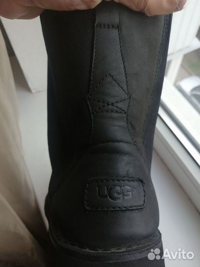 Продам ботинки UGG, демисизонные