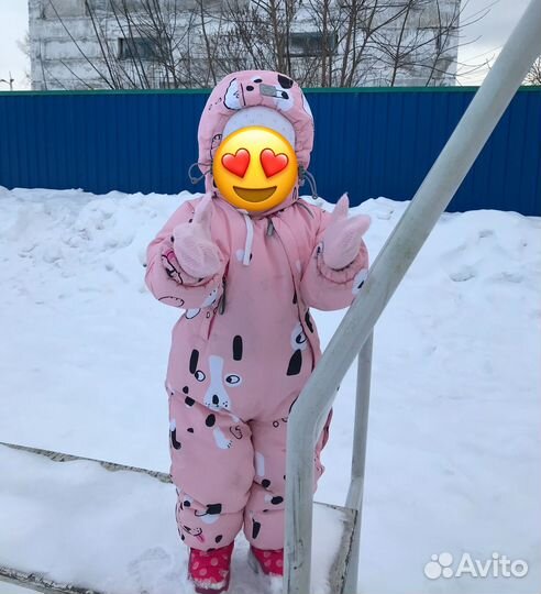 Зимний комбинезон для девочки