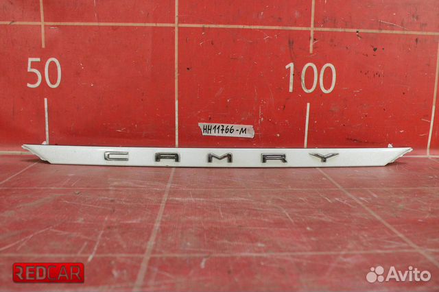 Накладка крышки багажника Toyota Camry XV70 (17)