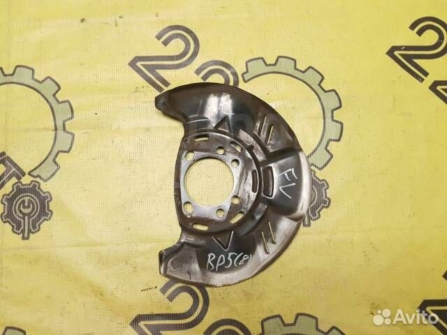 Щиток тормозного механизма передний левый Subaru