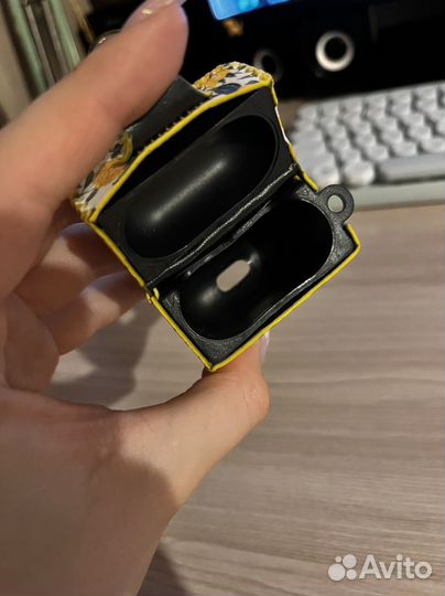 Чехол для наушников airpods