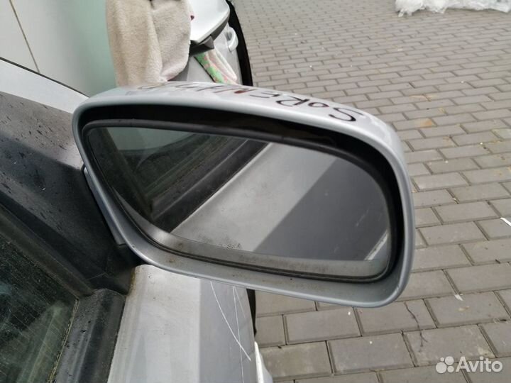 Зеркало Правое Киа Соренто 1