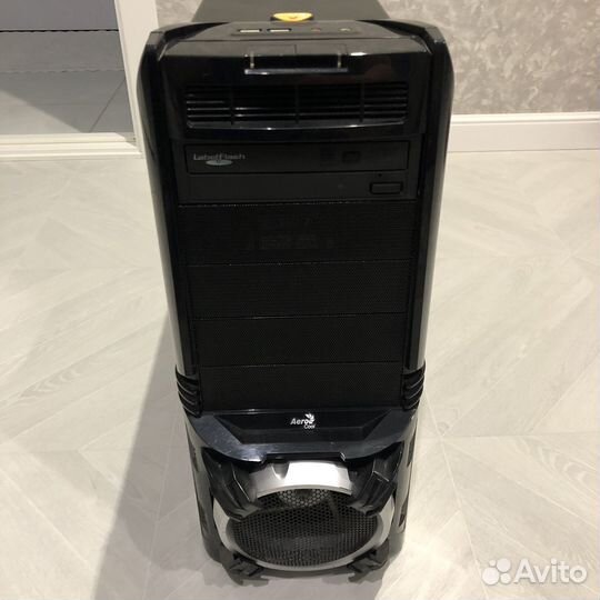 Корпус для компьютера ATX