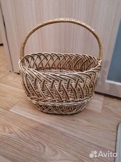 Корзина плетеная