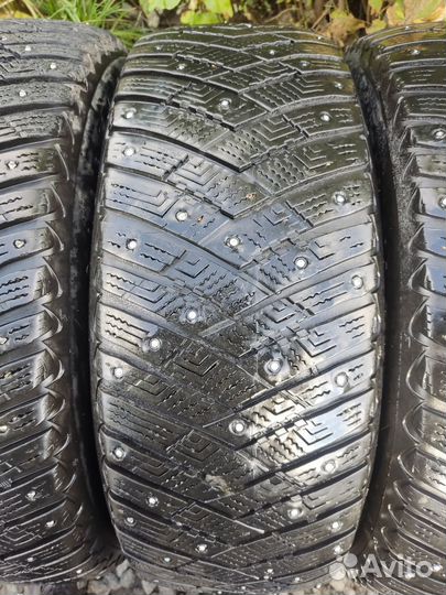 Goodyear UltraGrip Ice Arctic SUV 225/60 R17 103T