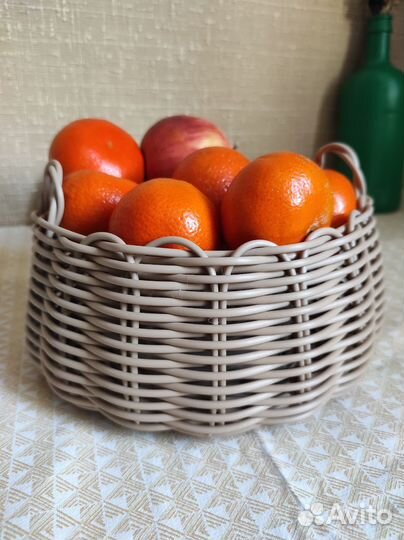 Корзинка (конфетница)из ротанга