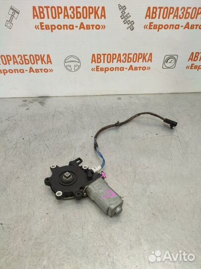 Моторчик стеклоподъемника передний левый Nissan