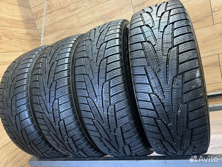 Kumho I'Zen KW31 215/60 R17 96R