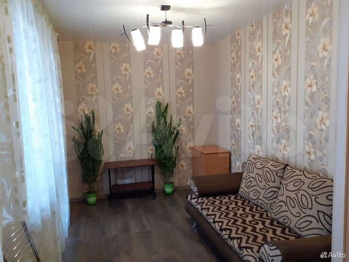 2-к. квартира, 42 м², 8/10 эт.