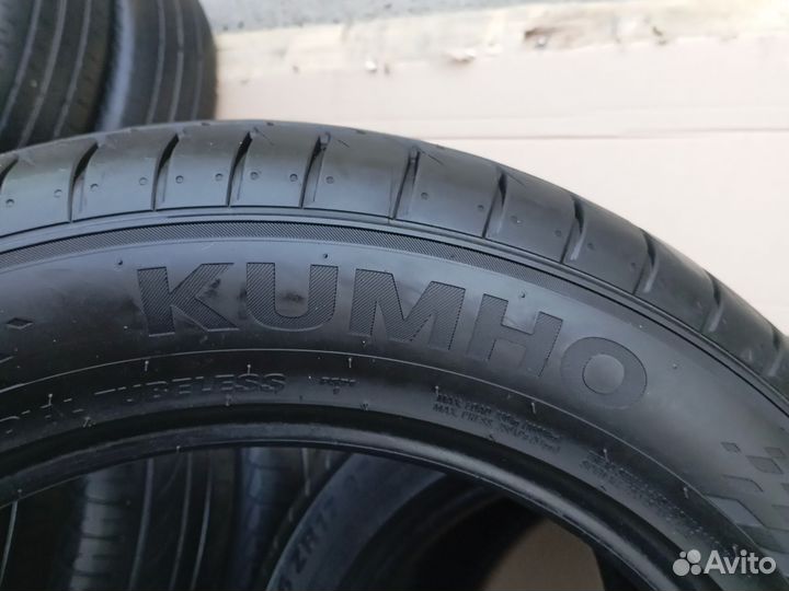 Kumho Ecsta PS71 SUV 225/55 R17