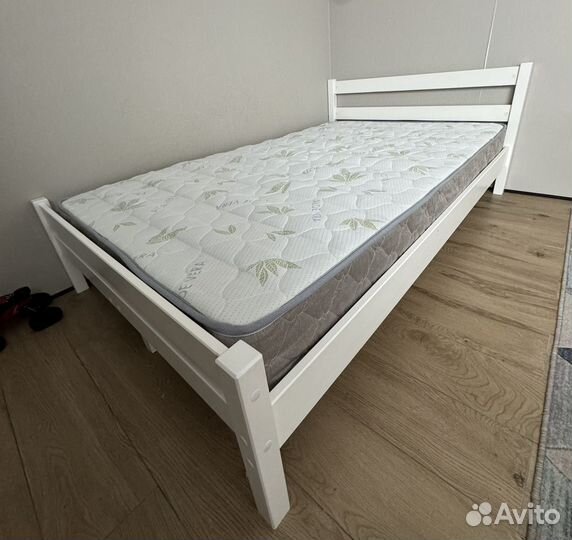 Кровать 120х200 с матрасом