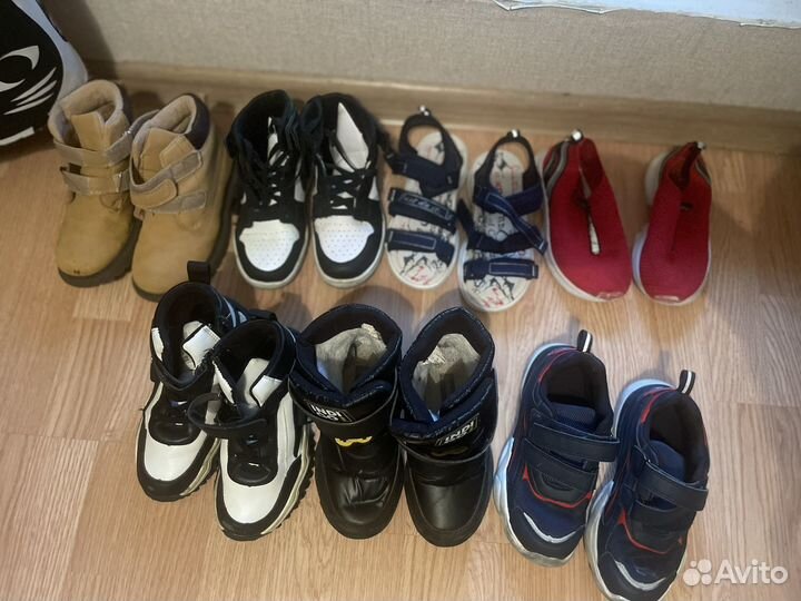 Обувь и вещи на мальчика