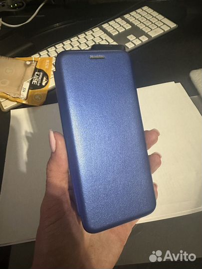 Два новых чехла книжка для Samsung Galaxy S9